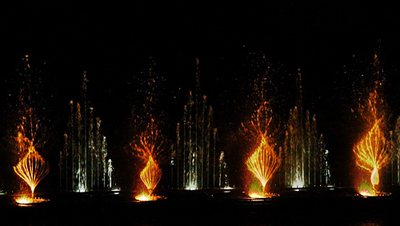Hệ thống nước phun, ánh sáng theo nhạc tạo thành một mô hình giải trí độc đáo